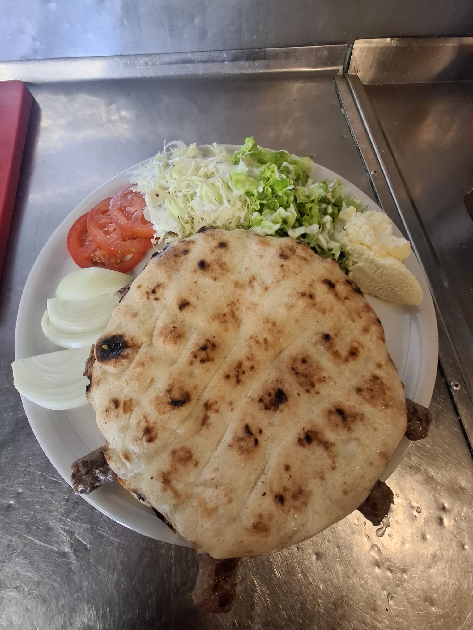 Čevapčiči s solato